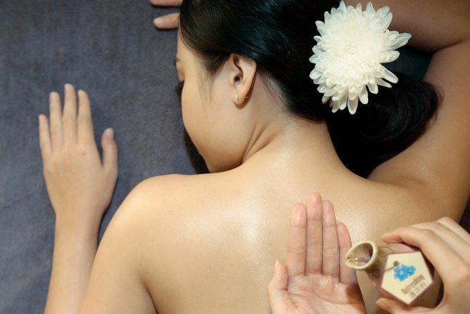 1 Hour Hot Oil Relaxing - Free Transportation - Hot oil relaxing in a private room with soft clothes and steady pacing