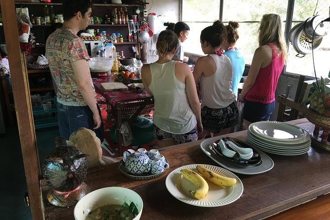 2 days 1 night: Explore Countryside and exclusive Homestay. - Wat Pha Lat Monk’s Trail: A Quiet Hike With Temple Views