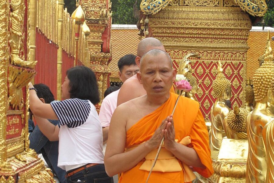 4-Hour Doi Suthep & Hmong Hill Tribe Village from Chiang Mai - Wat Phra That Doi Suthep: the steps, the stupa, and the reason pilgrims climb