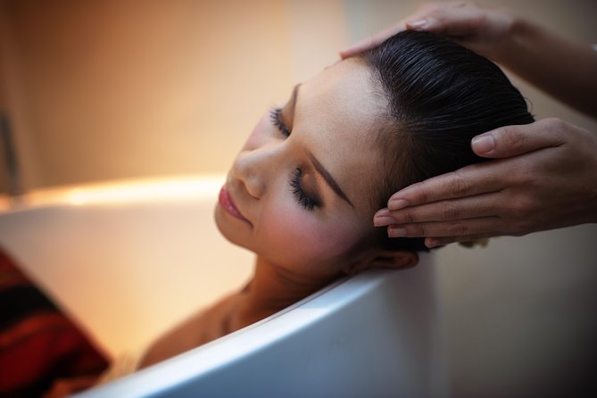 4-Hour Fah Lanna Honeymoon Spa Package for Couples - Your private room with en suite shower and bath (and what to do with it)