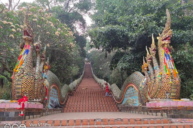 4 top temples in Chiangmai & Chiangrai. (Private day trip) - Blue Temple in Chiang Rai (Wat Rong Suea Ten): quiet sapphire color that feels almost unreal
