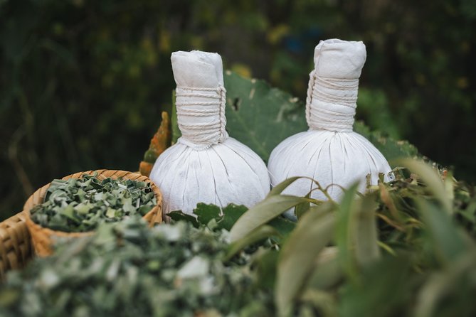 90 mins of Relaxing Foot and Back with thai balm or Oil - Shower timing: why they ask you not to rinse right away