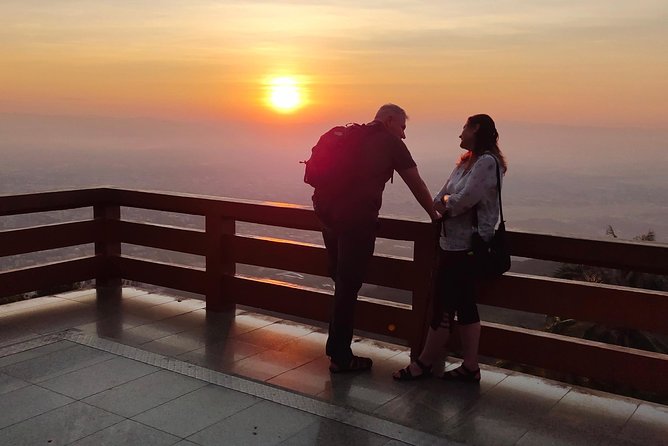 A must: Serene Sunrise, temple at dawn to beat the crowd & Alms to monks - Key things I think you’ll care about