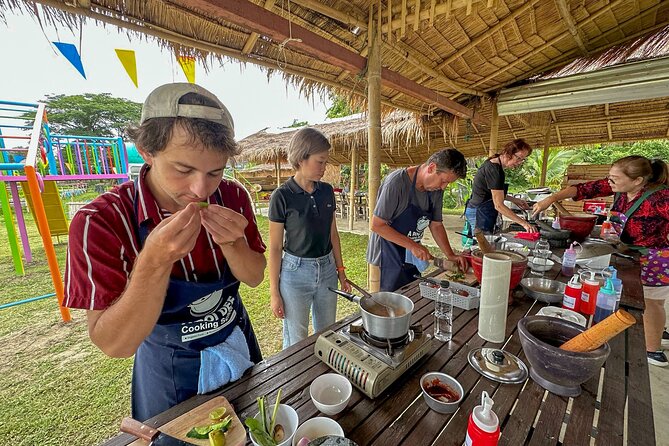 Aroidee’s Farm-Fresh Thai Cooking Experience - Herb and vegetable picking: the quickest way to understand Thai flavor