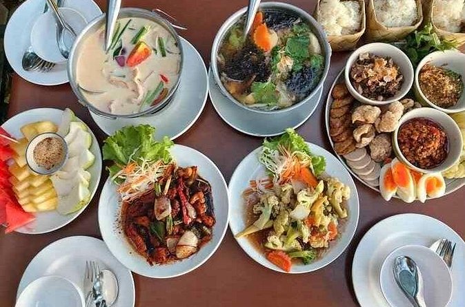 Authentic Chiang Mai 4-Hour Bicycle Tour with Northern Food - Who this tour fits best (and who might hesitate)