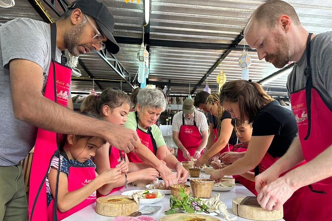 Authentic Thai Cooking Class and Farm Visit in Chiang Mai - Organic farm visit: herbs, pacing, and a calmer kind of “Thai”