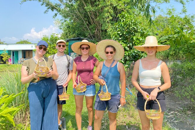 Baan Farm Thai Cooking School Chiangmai - What you cook in the kitchen: hands-on, taste-driven learning