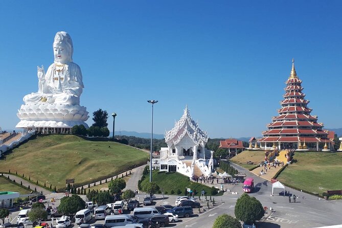 Best Places in Chiang Rai White, Blue, Big Buddha, Tea Plantation - Key things you’ll notice on this Chiang Rai day trip