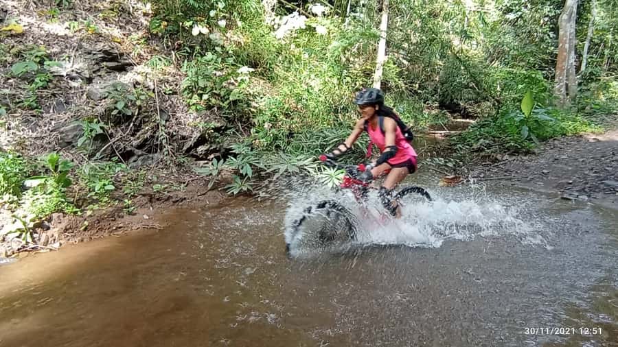 Chiang Mai: 21 km DH,XC Mountain Biking from Takkatan Caves. - From Chiang Mai Pickup to Safety Briefing: How the Day Flows