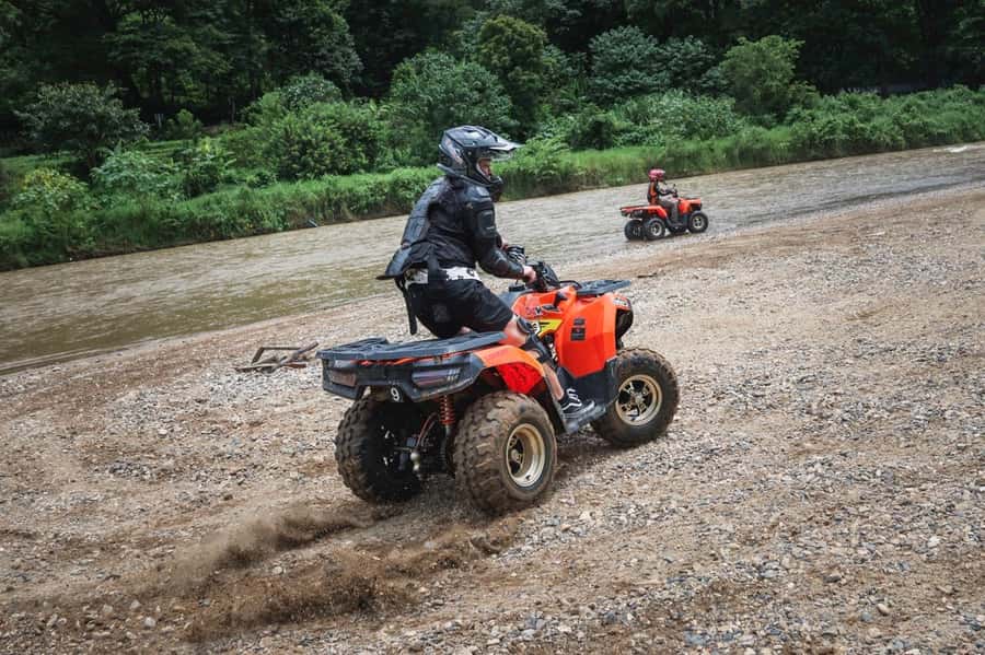 Chiang Mai: 3-Hour ATV Quad Biking Jungle Adventure - Getting to Mae Taeng: hotel pickup and the quiet lead-in before the ride