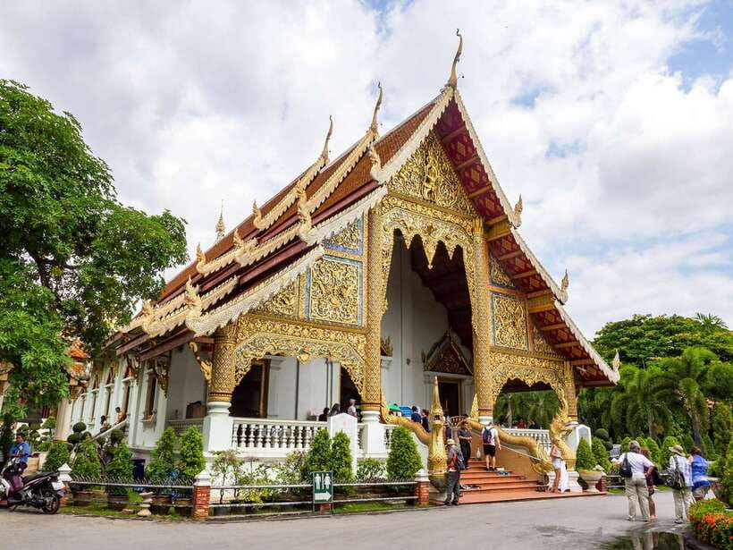 Chiang Mai: 3 Hour Old City and Temples Guided Walking Tour - Start at Wat Chedi Luang: the Old City’s anchor point