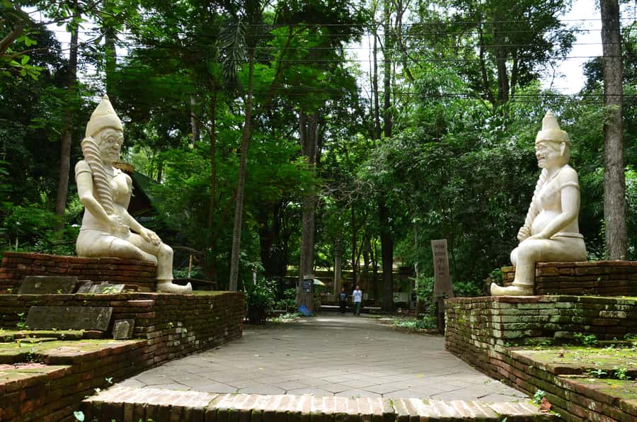 Chiang Mai: 4-hour Doi Suthep, Wat Umong, & Wat Phalat Tour - Timing Tricks: How to Stay Within 4 Hours Without Rushing