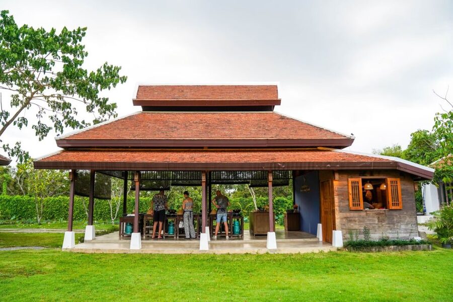 Chiang Mai: Authentic Cooking Class with Market & Farm Visit - A Chiang Mai cooking class that feels like you’re joining a family kitchen