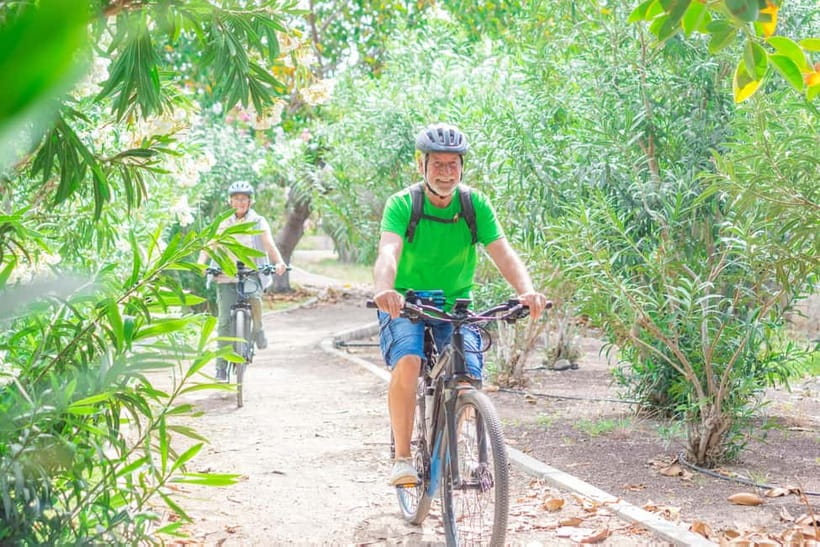 Chiang Mai Bicycle: Into The Lanna Countryside Guided Tour - Meeting Point and Getting Oriented Fast in Chiang Mai