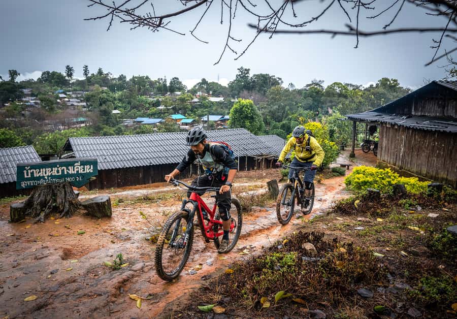Chiang Mai: Buffalo Soldier Trail Guided Mountain Biking - Snacks on the move: small breaks that keep energy high