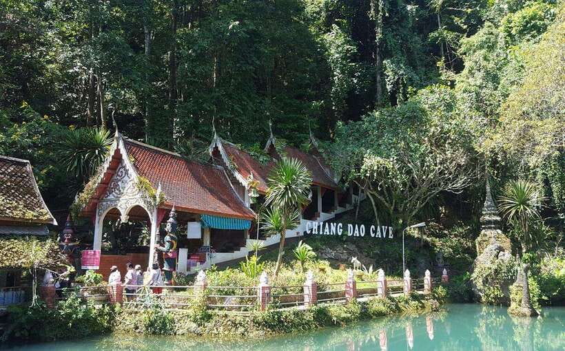 Chiang Mai: Chiang Dao 2 Days 1 Night Private Tour - Entering Wat Tham Chiang Dao: cave temple energy, with a practical clothing reminder
