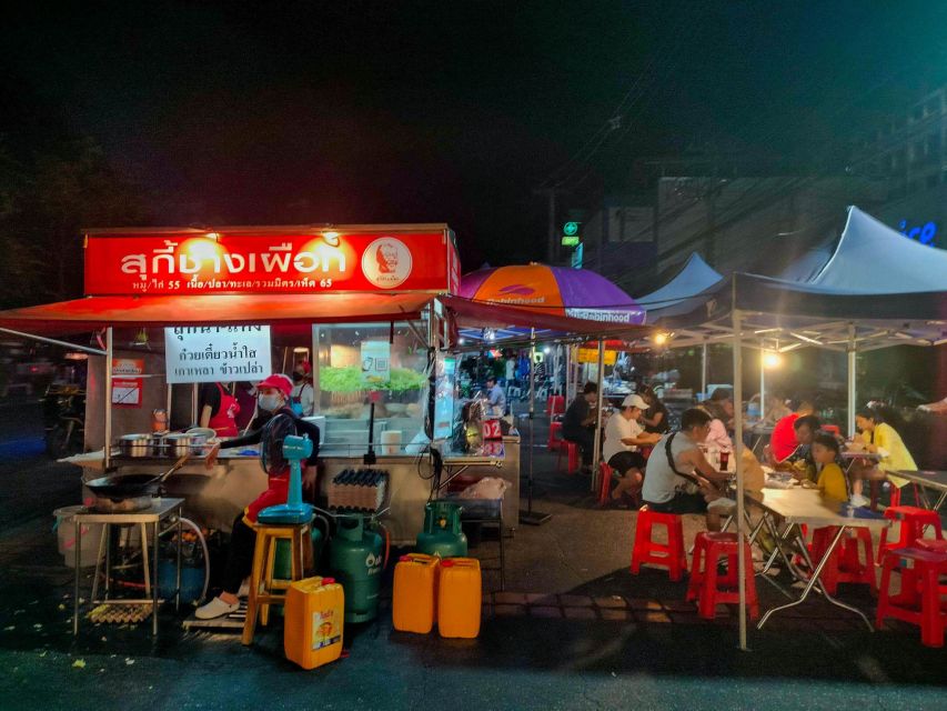 Chiang Mai: Chiang Mai Bar Hopping Guided Night Tour - Chang Phuak Gate Night Market: where the night gets tasty