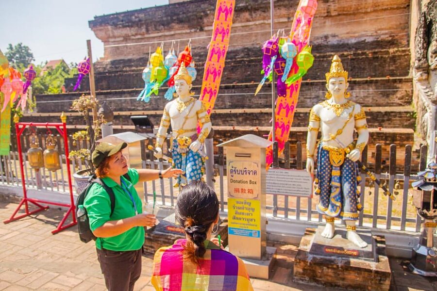 Chiang Mai: Chiang Mai Old City Twilight Walking Tour - Temple dress code: avoid the scramble right before entering