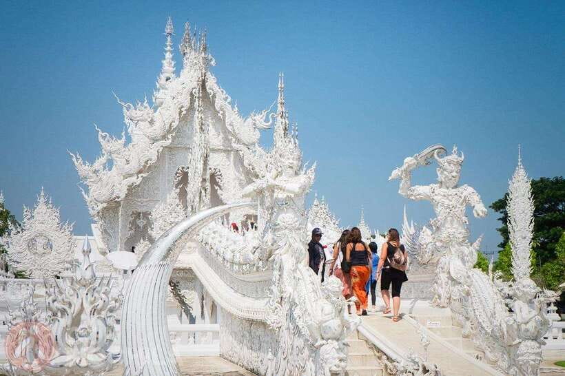 Chiang Mai: Chiang Rai Temples, Karen Tribe and Hot Springs - Chiang Rai highlights from Chiang Mai: why this tour works