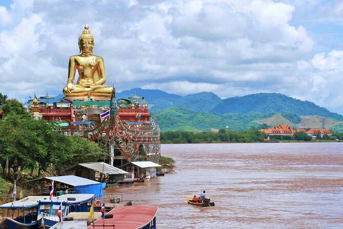 Chiang Mai - Chiang Rai Temples, Long Neck Karen, Golden Triangle - Long Neck Karen village: a fascinating culture stop with ethical questions