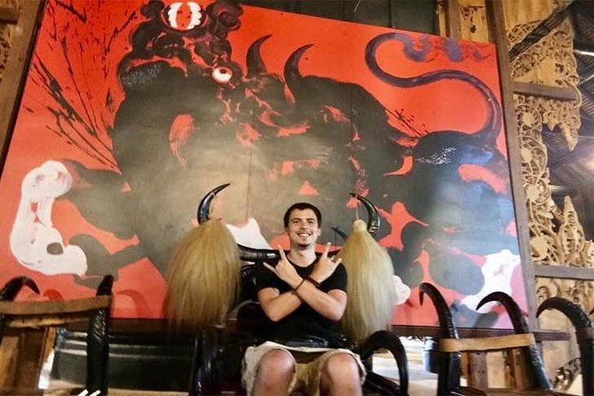 Chiang Mai-Chiang Rai: White Temple-Blue Temple-Lalita Cafe - Wat Rong Khun (White Temple): what to look for besides the color
