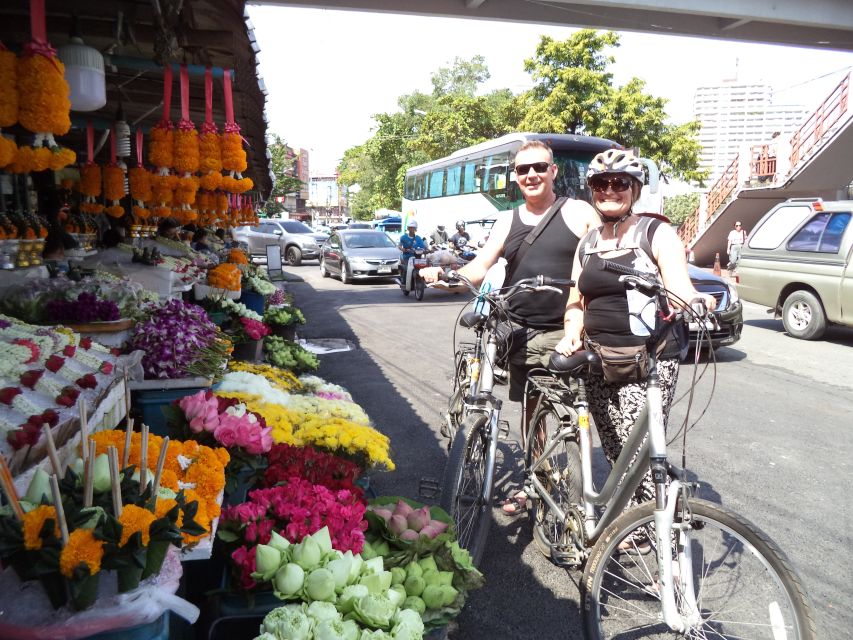 Chiang Mai City Culture Bicycle Ride - Wat Phra Singh: Phra Buddha Sihing and the temple name