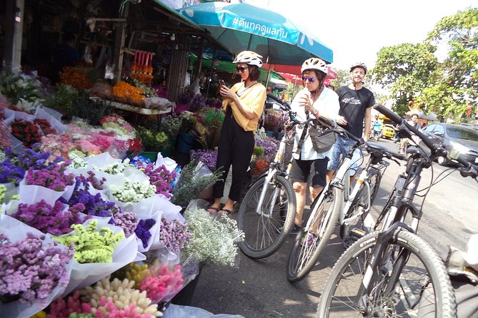 Chiang Mai City Culture Half-Day Cycling Tour - Stop 2: Wat Phra Singh—center-city holiness and a quick hit of meaning