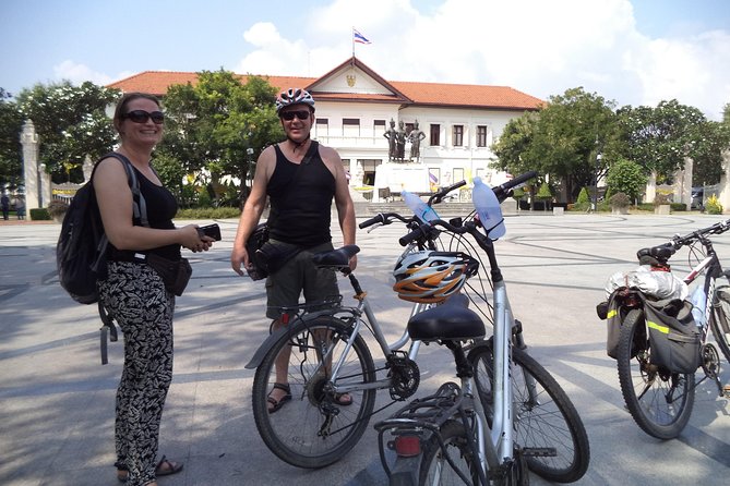 Chiang Mai City Culture Half-Day Cycling Tour - The culture stops that make the ride feel local: silversmith, Chinese community, markets