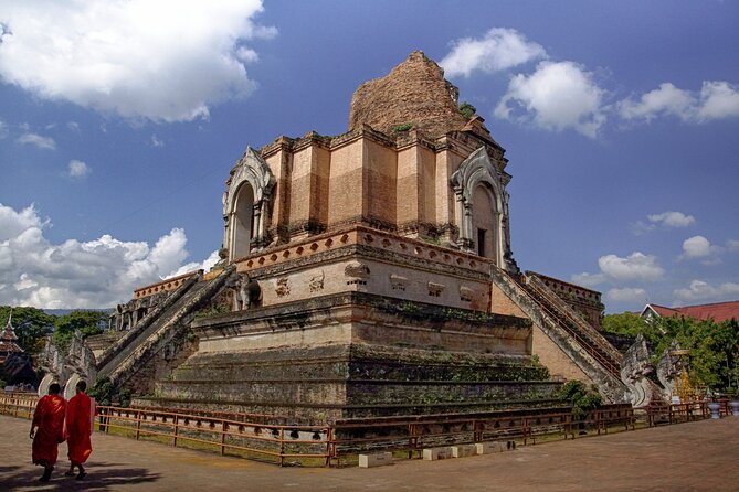 Chiang Mai City Tuk Tuk Tour - Half Day - Wat Chedi Luang: the Big Stupa and Lanna design details