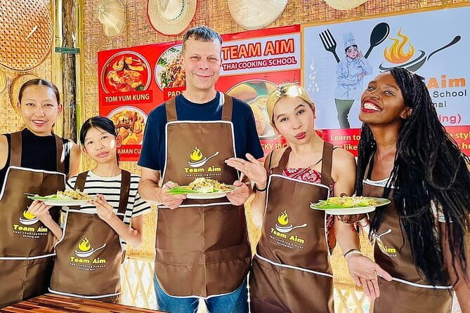 Chiang Mai Cooking Class - Siam Authentic Cooking Class - Organic garden tour and the rice-field view