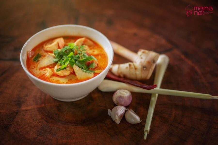 Chiang Mai: Cooking Class with Organic Farm at Mama Noi - From Pickup to Market: How Mama Noi Gets You Cooking