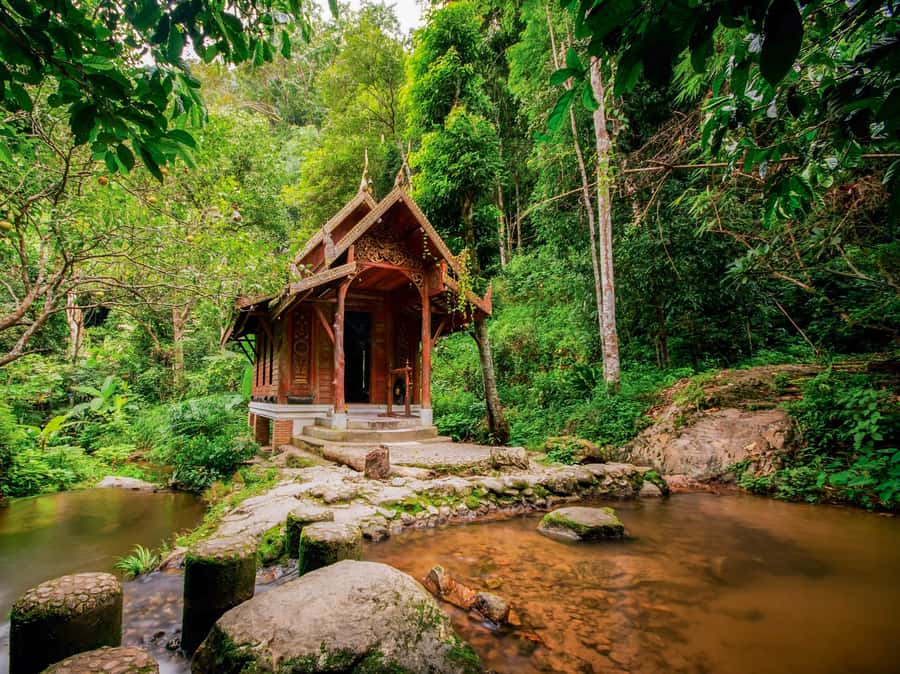 Chiang Mai: Customizable Chiang Mai Surrounding Areas Tour - Route 2: Mon Jam, Queen Sirikit Botanical Garden, ziplines, and Sticky Waterfalls