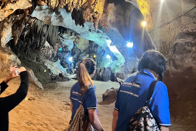 Chiang Mai Day Tour: Chiang Dao Cave and Hill Tribes - Bai Orchid and Butterfly Farm: A Calm Warm-Up Stop
