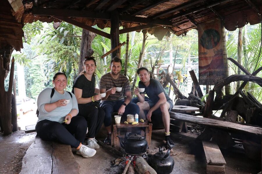 Chiang Mai: Doi Inthanon Highlights Small Group Tour - From Chiang Mai to Doi Inthanon: cooler air and steady momentum