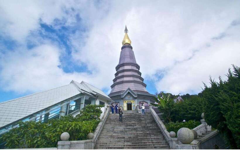 Chiang Mai: Doi Inthanon National Park and Pha Dok Siew Trek - Transport Comfort and What to Pack for This Trek