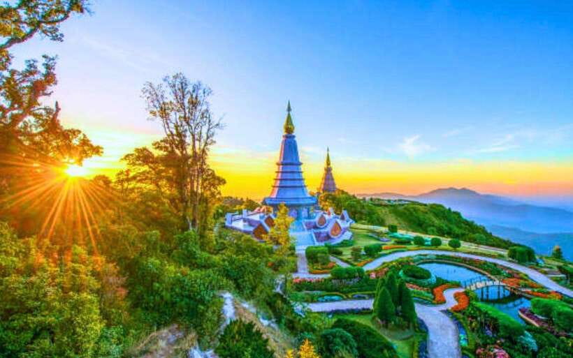 Chiang Mai: Doi Inthanon National Park Sightseeing Only - Ang Ka Luang Nature Trail: A Short Walk That Feels Real