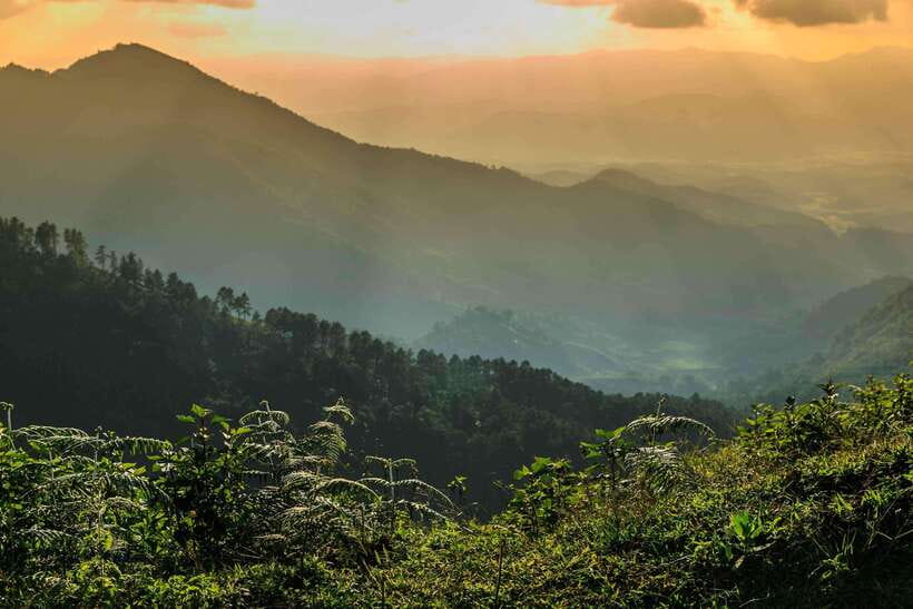 Chiang Mai: Doi Inthanon Park Tour & Kew Mae Pan Trail Hike - Waterfalls and Viewpoints: The Most Scenic Part (and How to Handle It)