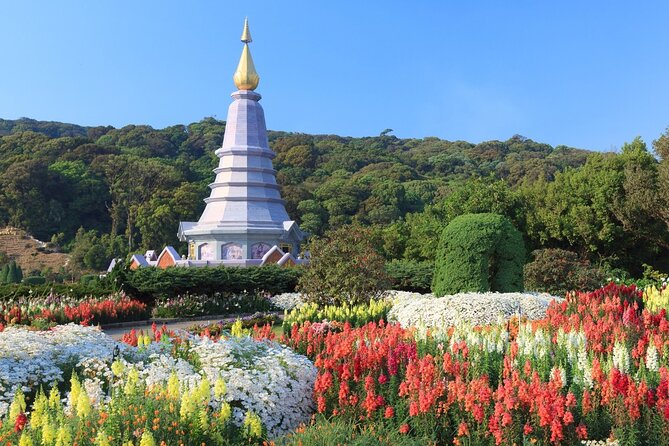 Chiang Mai: Doi Inthanon, Waterfalls, and Hill Tribe Village - Wachirathan Falls: the big 80-meter drop (40 minutes)