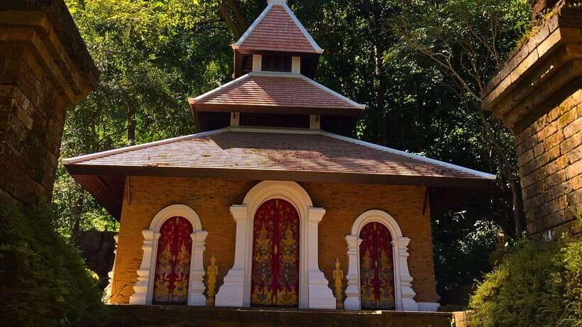 Chiang Mai: Doi Suthep and Wat Pha Lat Temple Evening Tour - Timing, Van Rides, and Staying on Schedule