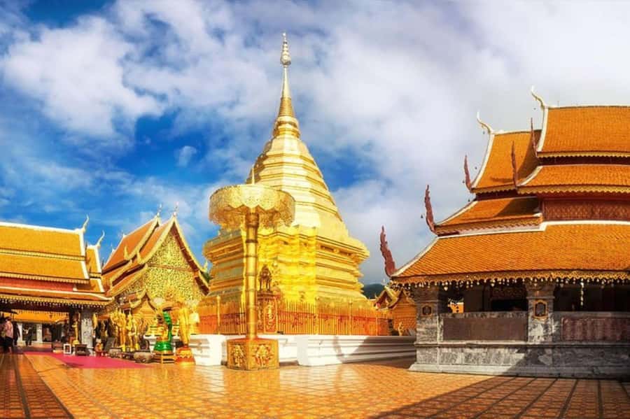 Chiang Mai: Doi Suthep, Orchid Farm and Waterfall with Lunch - Wat Pha Lat: the quieter temple pause between the bigger stops