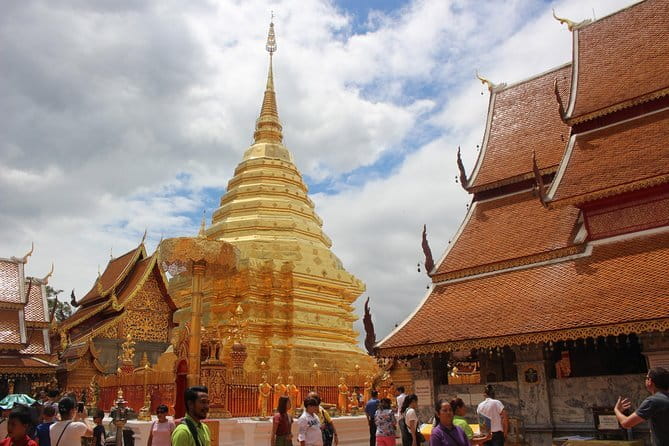 Chiang Mai: Doi Suthep Temple and Waterfall by Songtaew Trio - Huay Kaew Waterfall: a quick nature trail that refreshes your head
