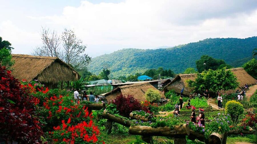 Chiang Mai: Doi Suthep Temple & Hmong Hill Tribe Culture - Wat Phra That Doi Suthep: 306 steps to the 1,053m view