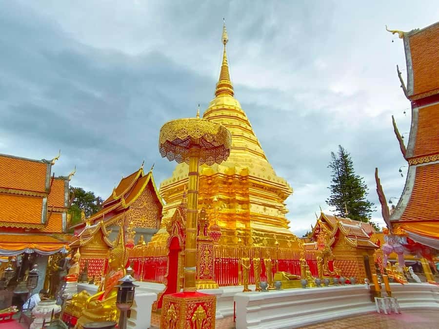 Chiang Mai: Doi Suthep Temple & Sticky Waterfall Trip - Lunch on the schedule: buffet-style Thai food that keeps you going