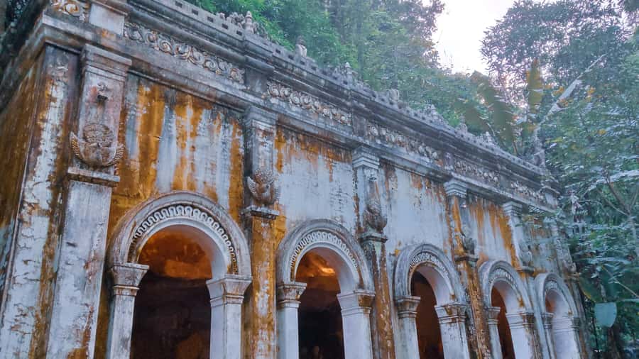 Chiang Mai: Doi Suthep, Wat Pha Lat and Michelin Food Tour - Price and value: $75 for entries, a guide, and Michelin-style eating