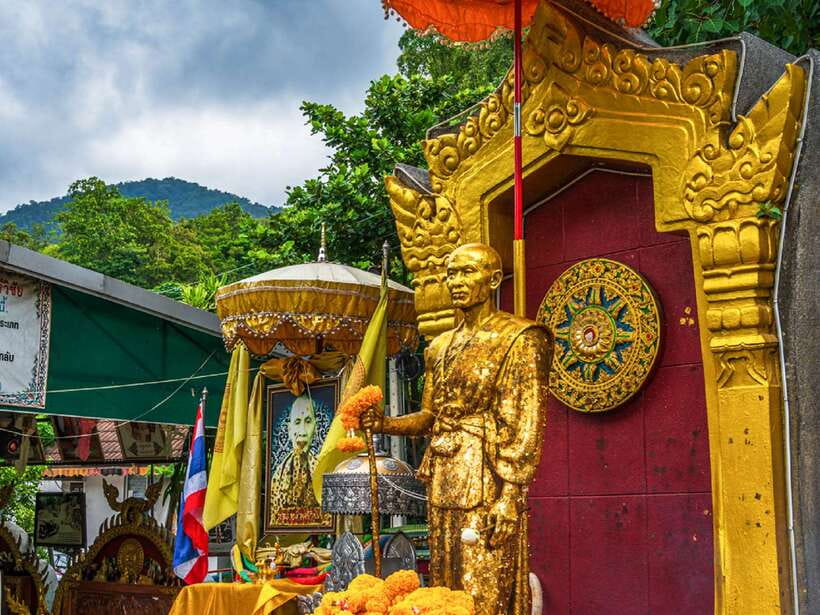 Chiang Mai: Doi Suthep, Wat Umong, and Pha Lat Sunrise Tour - If Wat Pha Lat Is Closed: How the Tour Handles the Curveball
