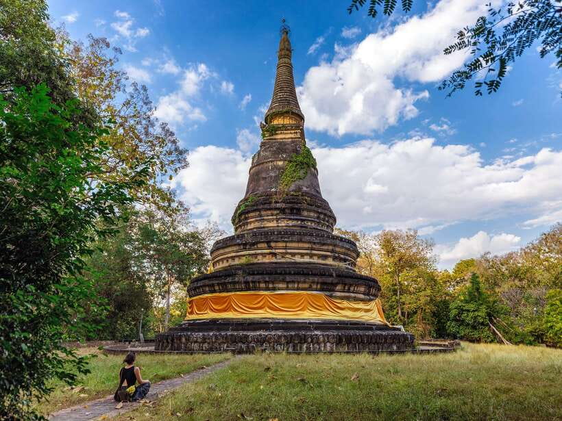 Chiang Mai: Doi Suthep, Wat Umong, and Pha Lat Sunrise Tour - Wat Umong Tunnels: 700 Years of Temple Design Under the Trees