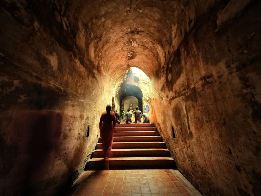 Chiang Mai: Doi Suthep & Wat Umong Twilight Tour with Pickup - What to wear, what to bring, and how to avoid common problems