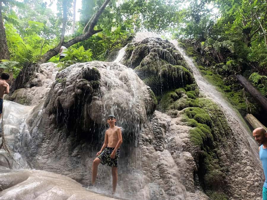 Chiang Mai: Elephant care & Long Neck &Sticky Waterfall Tour - Mae Rim and Mae Taeng districts: how the driving shapes your day