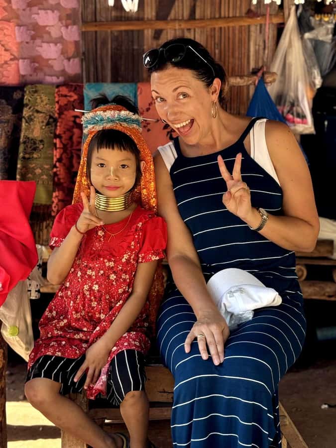 Chiang Mai : Elephant Care & Long necked village - Long-necked Karen hill tribe: shopping, photos, and real interaction