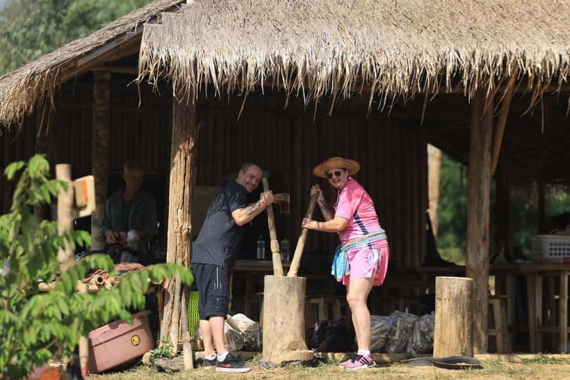 Chiang Mai: Elephant Sanctuary Bamboo Raft & Padthai Cooking - Morning start from Chiang Mai: clothing change and a quick welfare briefing